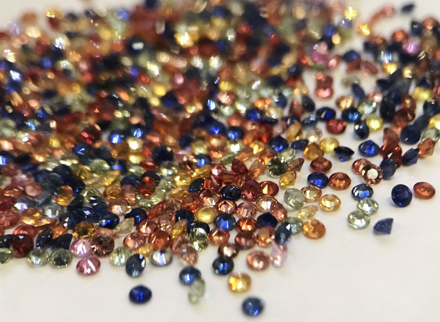 2.3mm fancy sapphire round cut lot, 40pc, photo 3