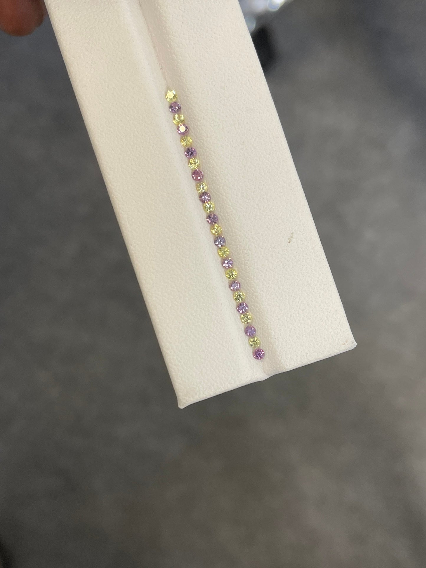 2mm purple-yellow sapphire round ring set, photo 3