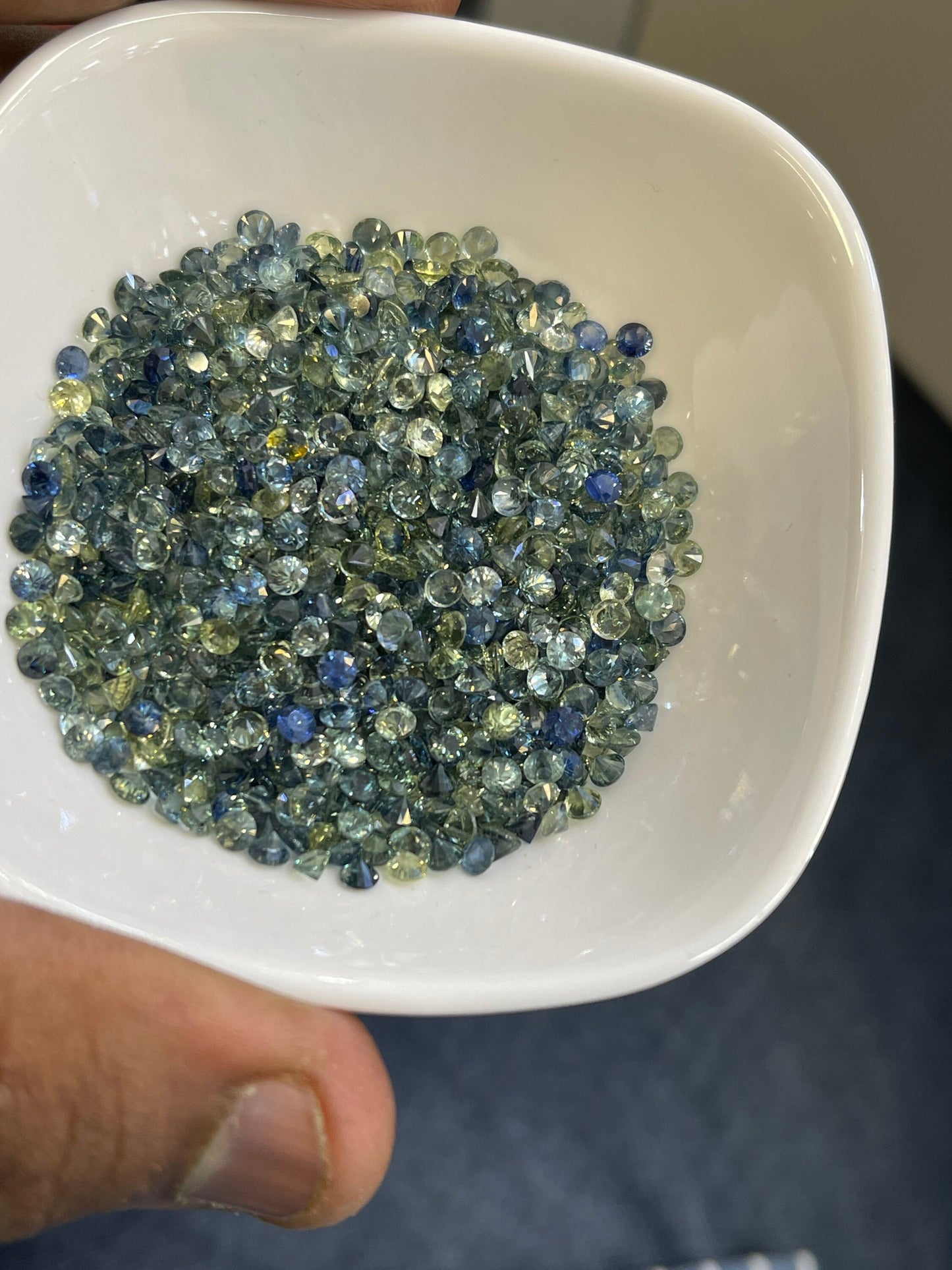 2.5mm blue-green parti sapphire loose lot, photo 5