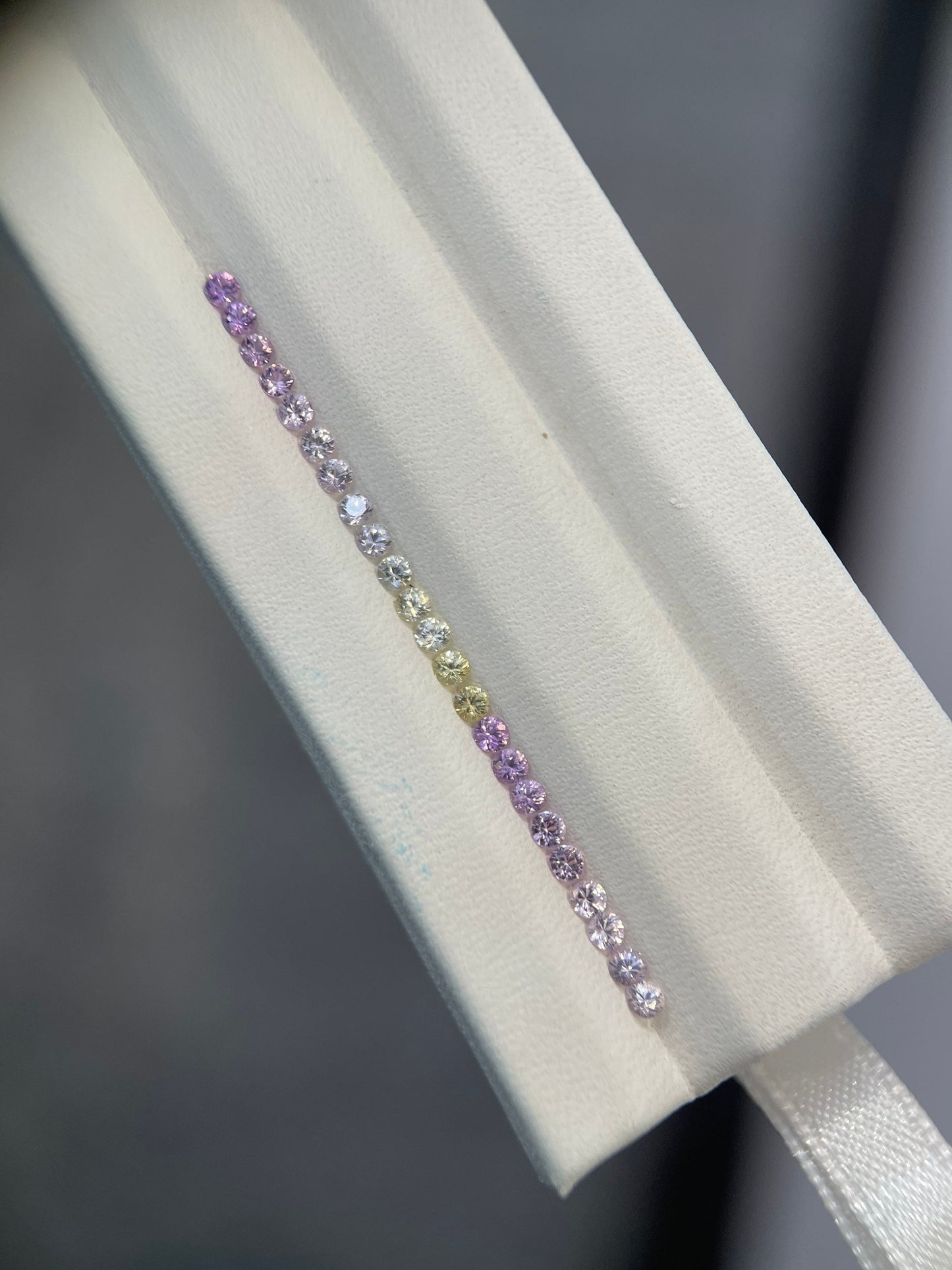 2.1mm Natural No-Heated Purple Dark to light with yellow Colours Fancy Sapphires Rounds Loose Stones 1 Ring Set 23 Pcs 2cm length