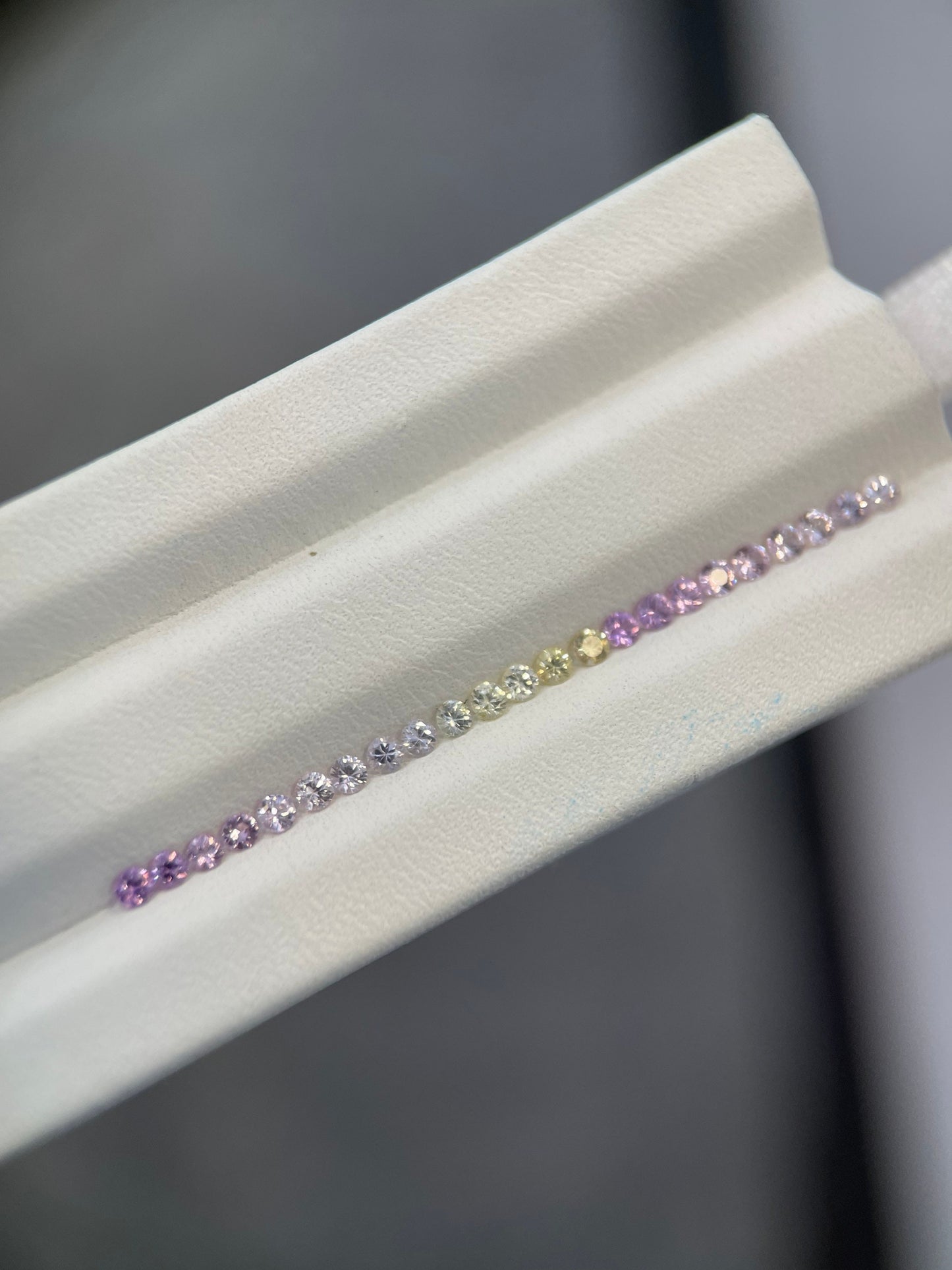 2.1mm Natural No-Heated Purple Dark to light with yellow Colours Fancy Sapphires Rounds Loose Stones 1 Ring Set 23 Pcs 2cm length