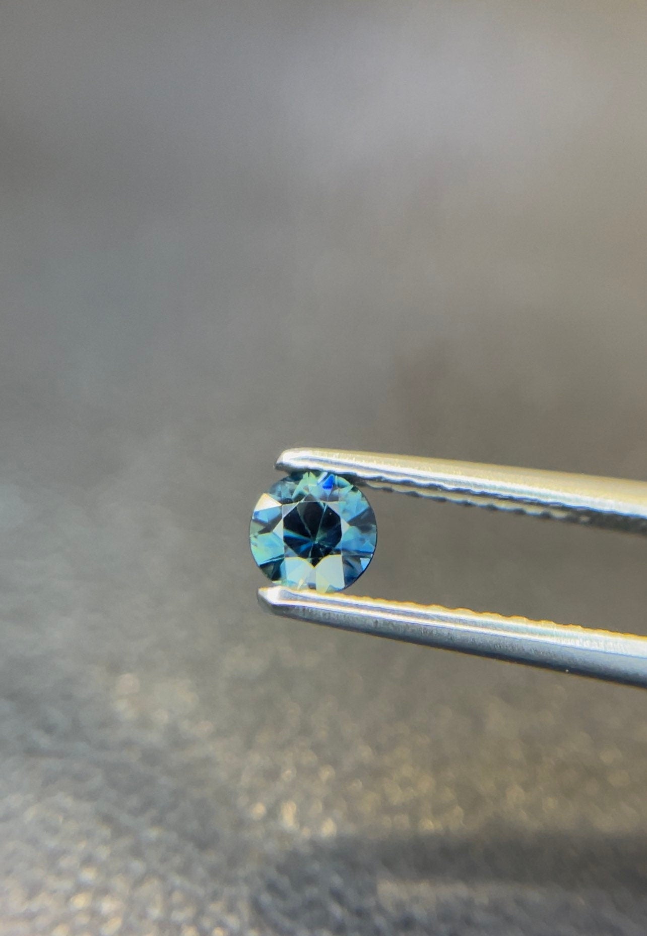 4MM Round Brilliant Cut Teal Sapphire Blue Green Natural Stone Good Quality With Excellent Cut Lt#05