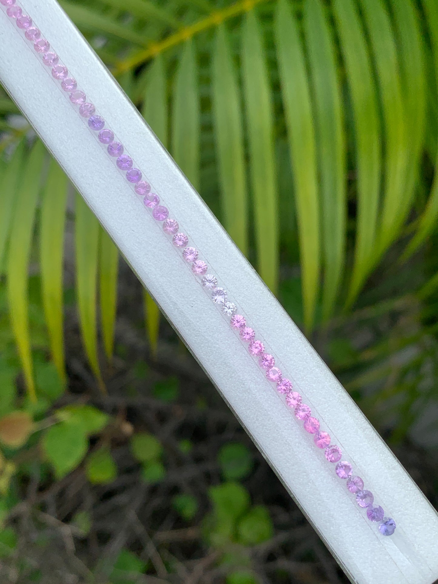 Natural pastel sapphire gradient wholesale loose gemstones for jewelry making