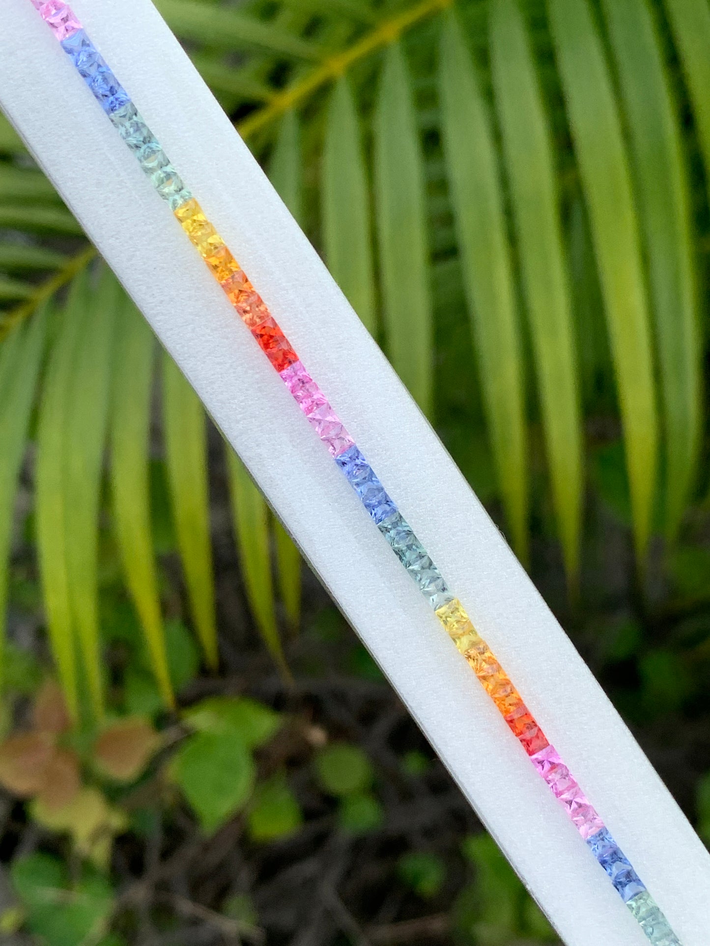 Natural sapphire rainbow multi-color 9.01 carats for tennis bracelet - B2B wholesale