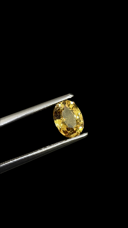 1.10ct yellow sapphire oval cut gem, photo 1