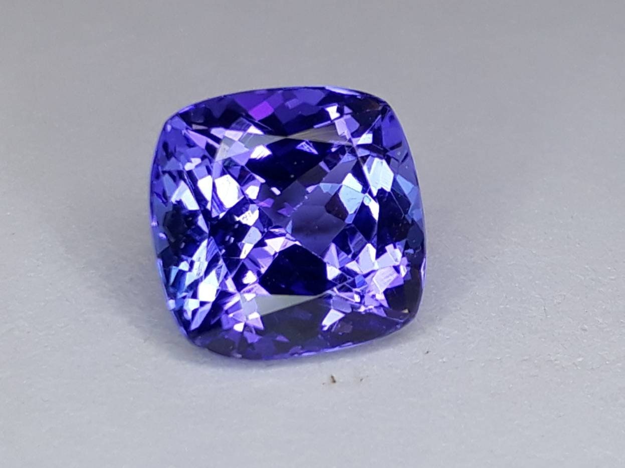 DECEMBER BIRTHSTONE TANZANITE  3.24 Carats 8.5mm Cushion Cut