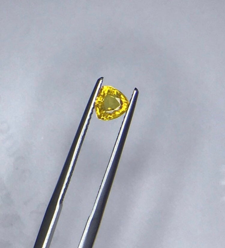 5.2x5.20mm Trillion cut Light Orrenge -yellow tone Golden shade Nice color With Excellent cut