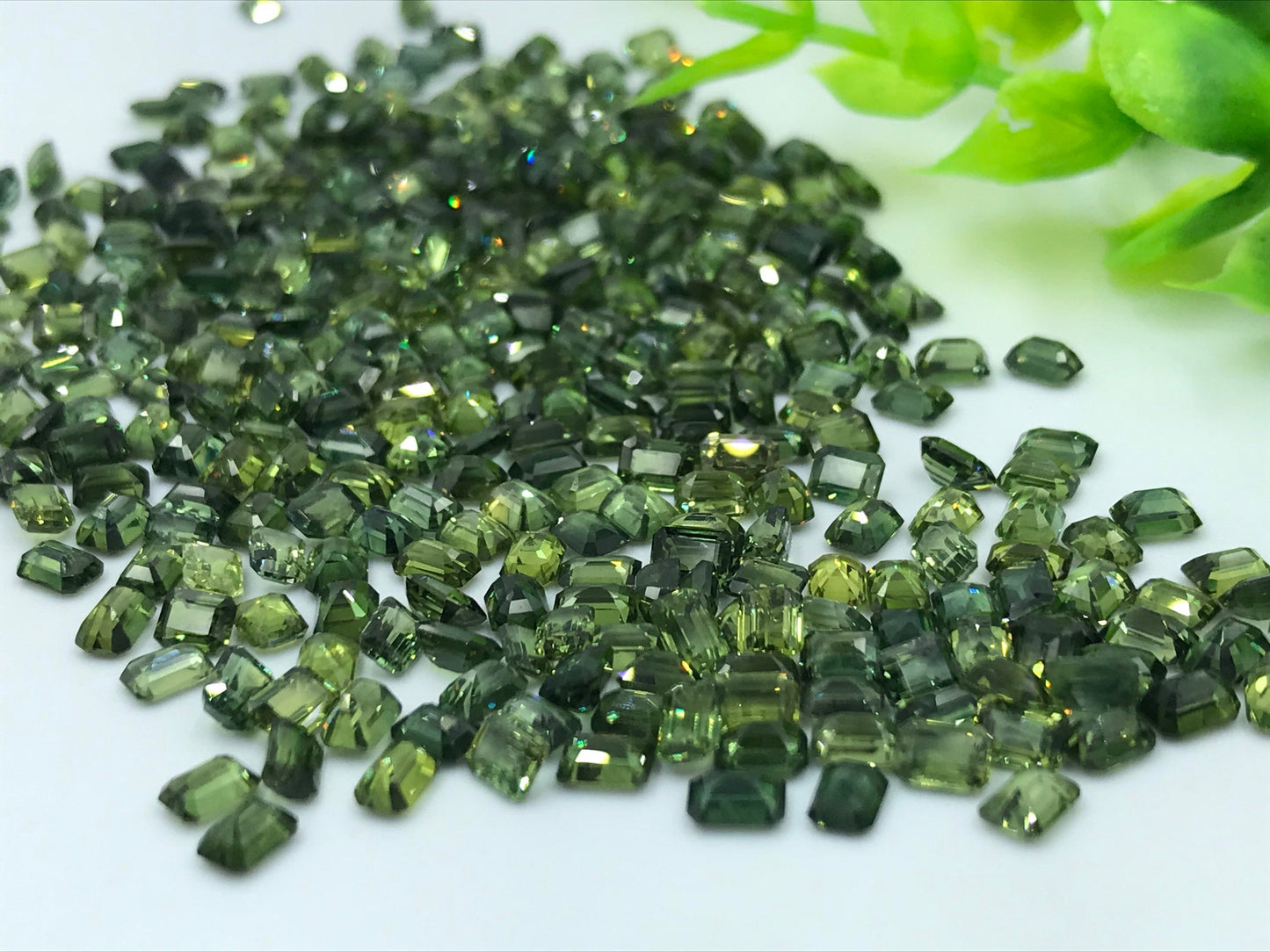 4x3mm  Top Quality Emeraldcut  Green Sapphires Good Quality Loose Stones 10 Stones Sevral Pack