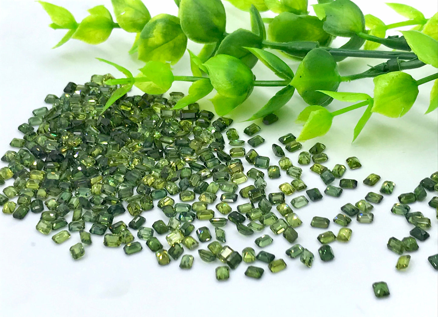 4x3mm  Top Quality Emeraldcut  Green Sapphires Good Quality Loose Stones 10 Stones Sevral Pack