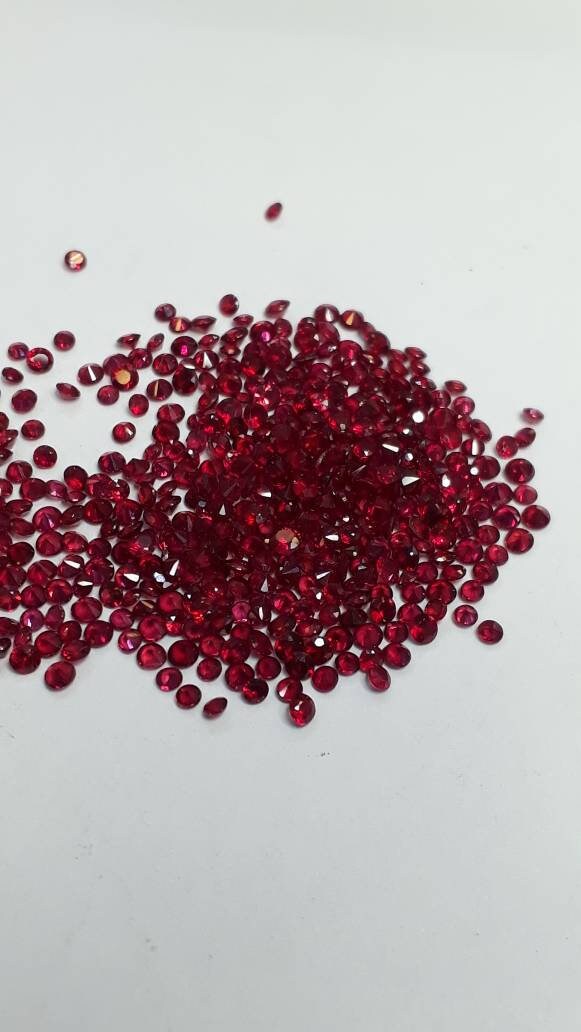 Rubies • 1.6mm • Rounds • Top Quality pigeon Blade • Pure Red • 50 Stones lot