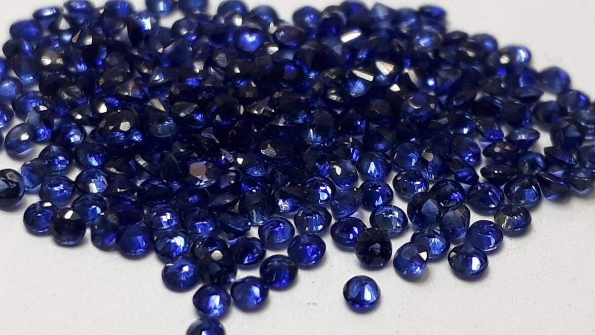 1.6mm Sapphires Top Quality Rounds Handmade Diamond cut 50 Stones Lot