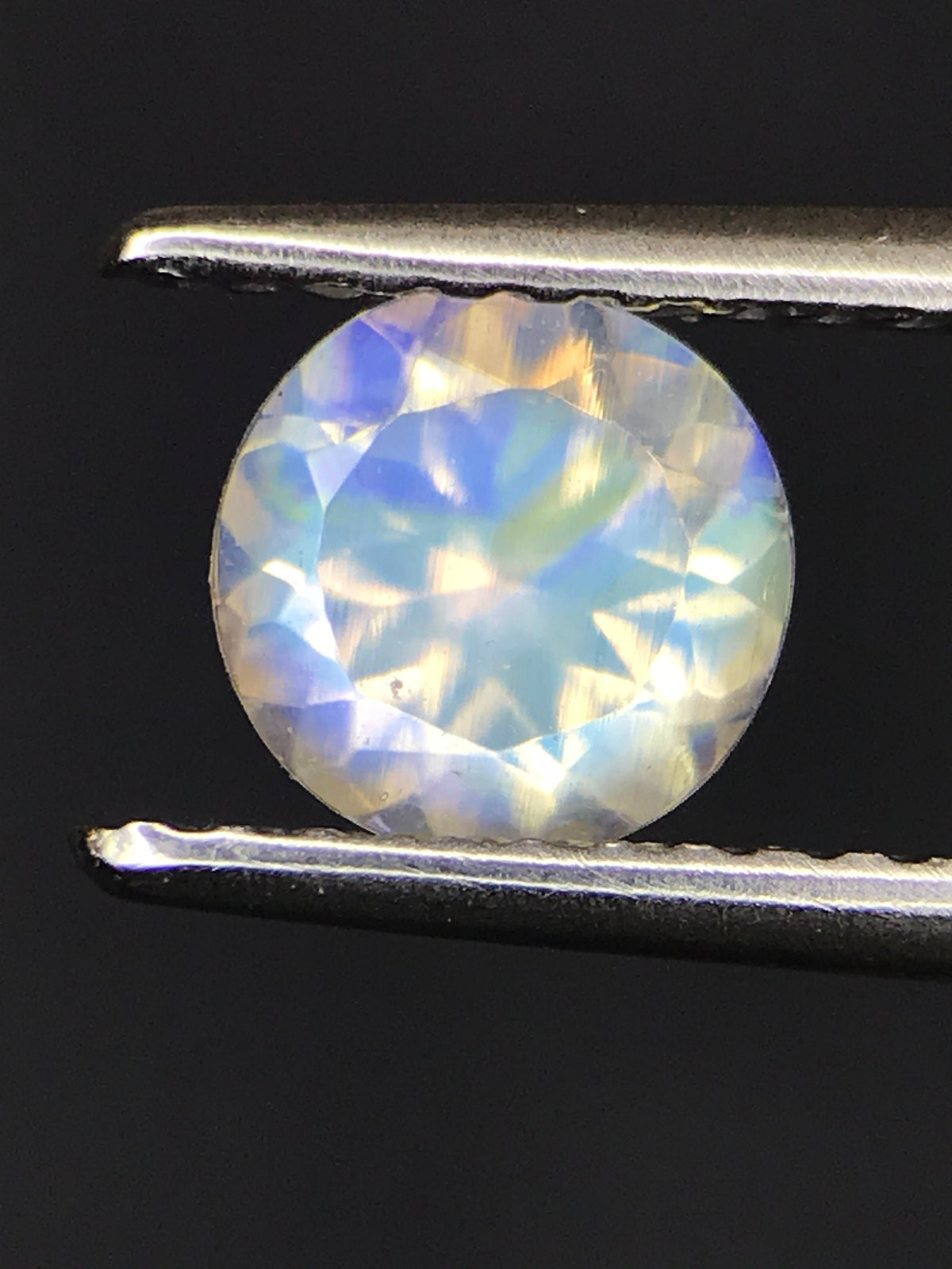 6mm rainbow moonstone round gem, photo 1