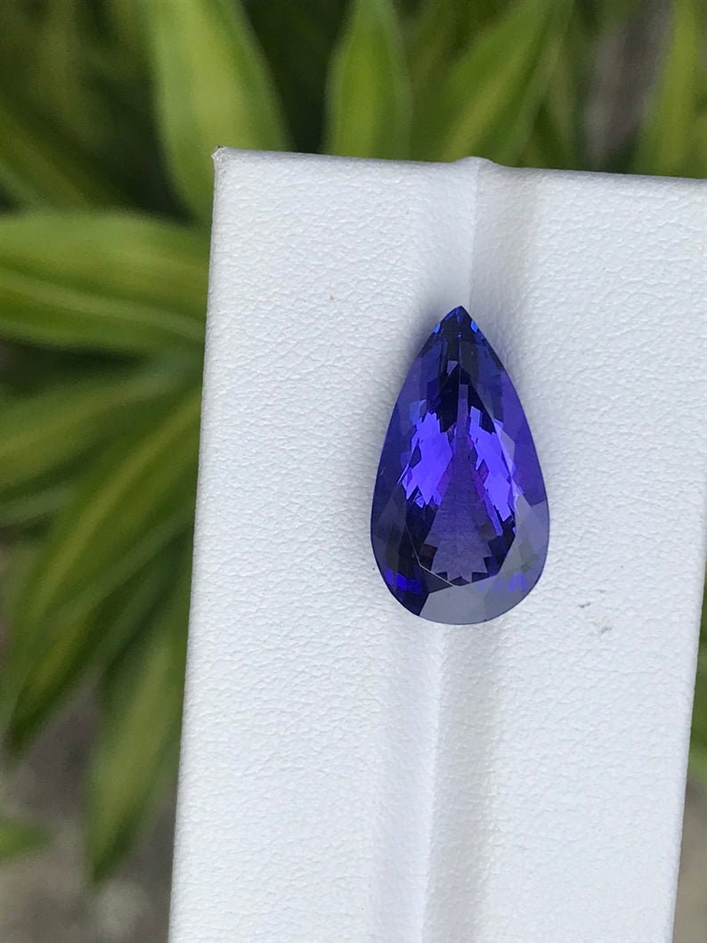 PEAR CUT STONE, Carat Gemstone, 10.55 Carats Loop Clean Superfine Cut December Birthstone, Tanzanite Jewelry Stone