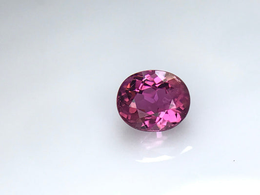 Natural 1.38 Carats  Size 7x5.9mm Oval Cut Flawless Hot Pink Color Tourmaline Stone Beautiful Color