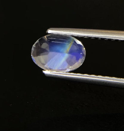 6.8x4.8mm rainbow moonstone oval gem, photo 5