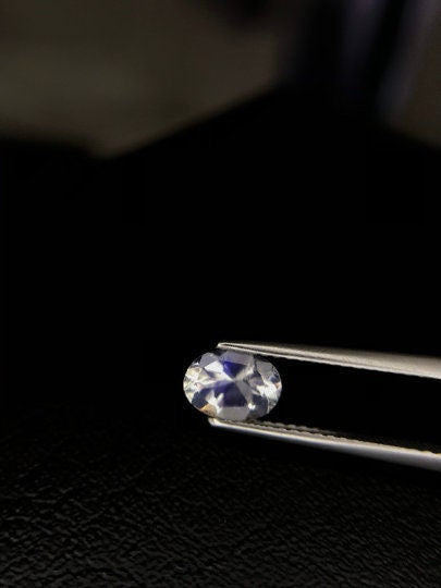 7.1x5.2mm blue rainbow moonstone oval, photo 4