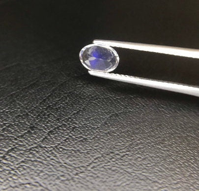 7.1x5.2mm blue rainbow moonstone oval, photo 3