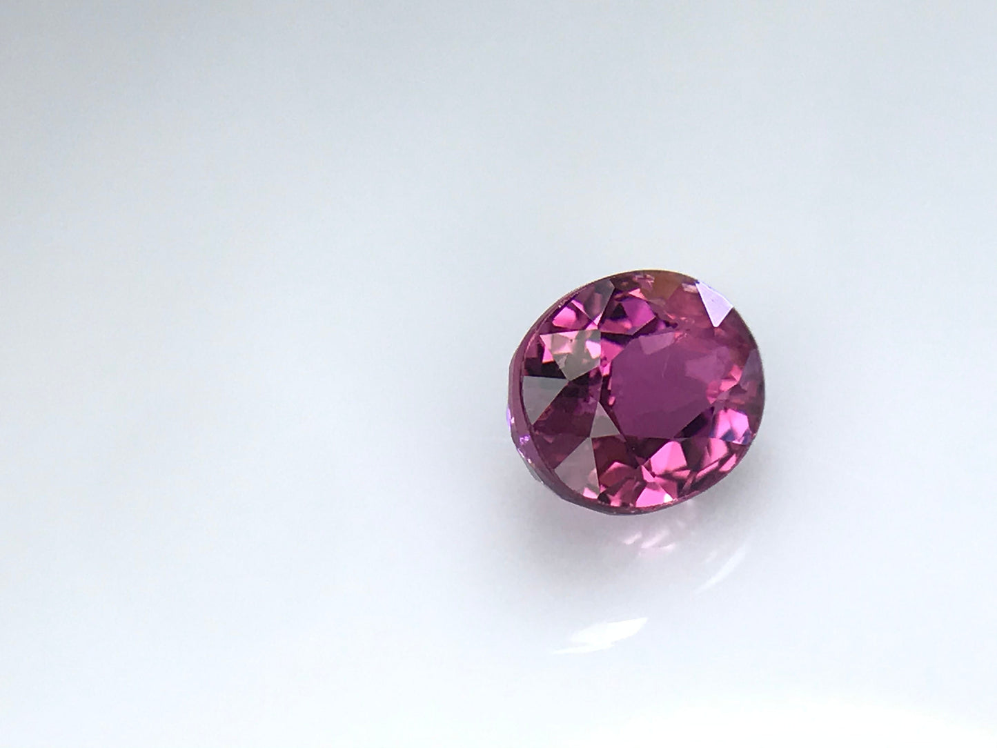 Natural 1.38 Carats  Size 7x5.9mm Oval Cut Flawless Hot Pink Color Tourmaline Stone Beautiful Color