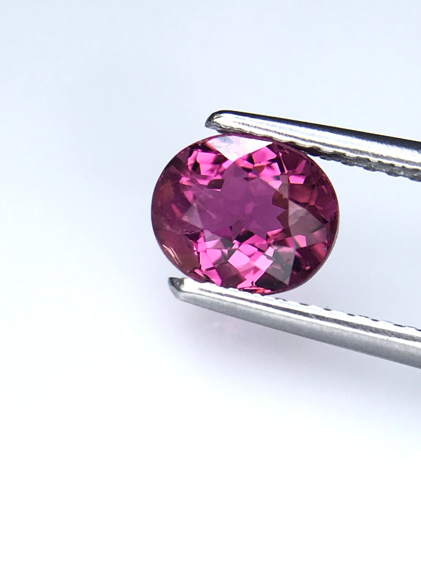 Natural 1.38 Carats  Size 7x5.9mm Oval Cut Flawless Hot Pink Color Tourmaline Stone Beautiful Color