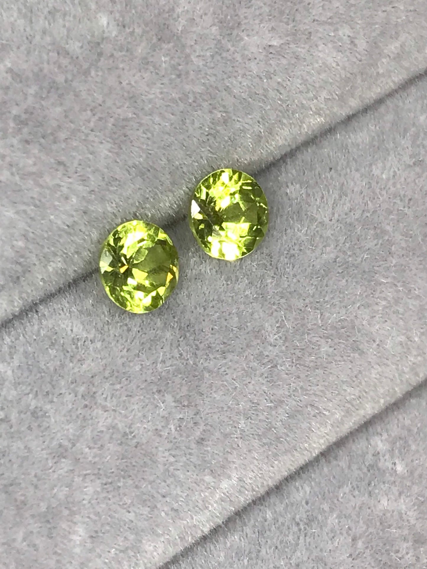 Rare 5mm Rounds Pair Grossular Garnet Loop Clean Stones