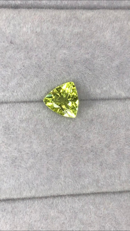 6mm grossular garnet trillion cut loose gem, photo 5