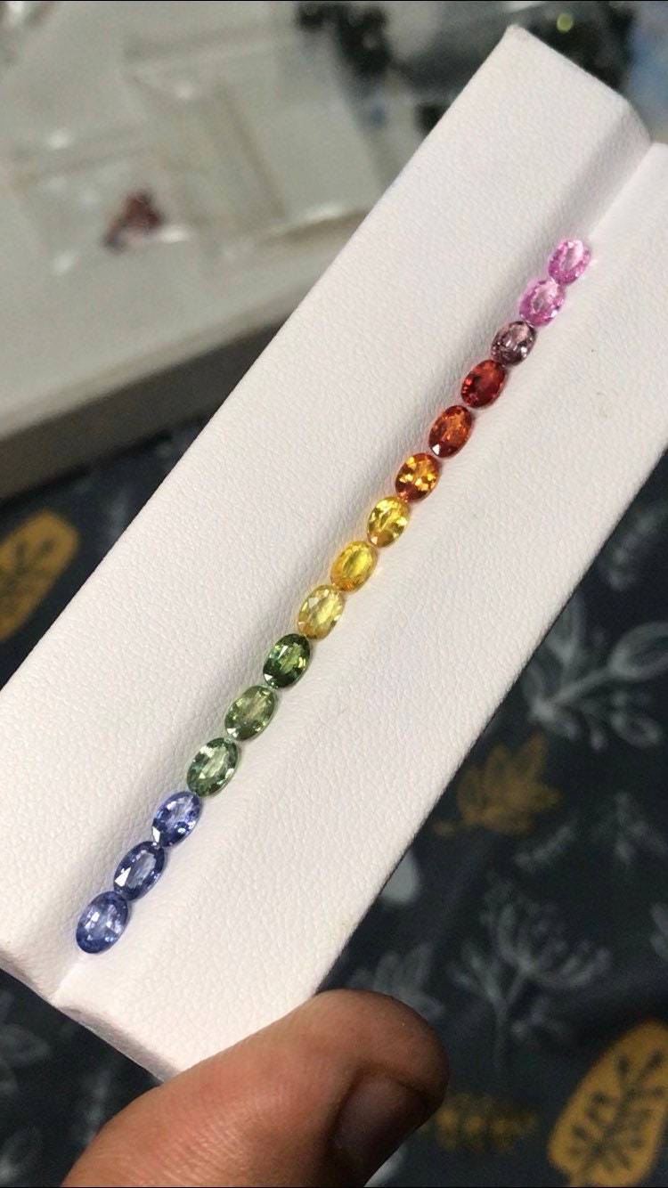 5x3mm Ovals Rainbow Sapphires 15 Stones