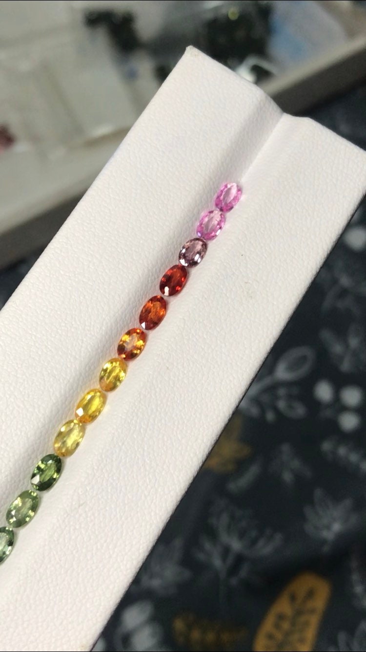 5x3mm Ovals Rainbow Sapphires 15 Stones