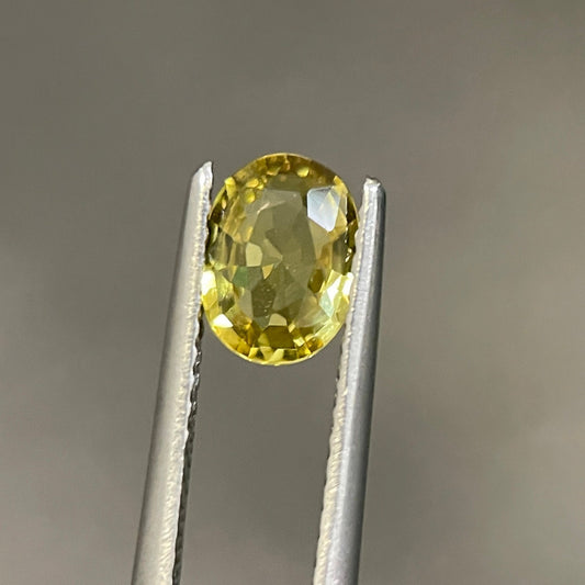 Yellow Sapphire Natural clean Stone Beautiful Color Ring size