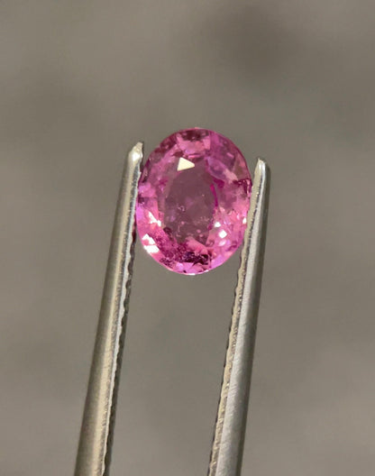 1.28ct pink sapphire oval cut, hot pink, photo 4