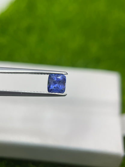 1.01ct Sri Lanka sapphire cushion cut, photo 3