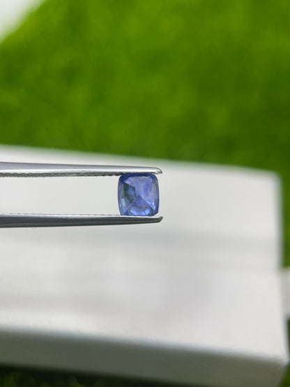1.01ct Sri Lanka sapphire cushion cut, photo 2