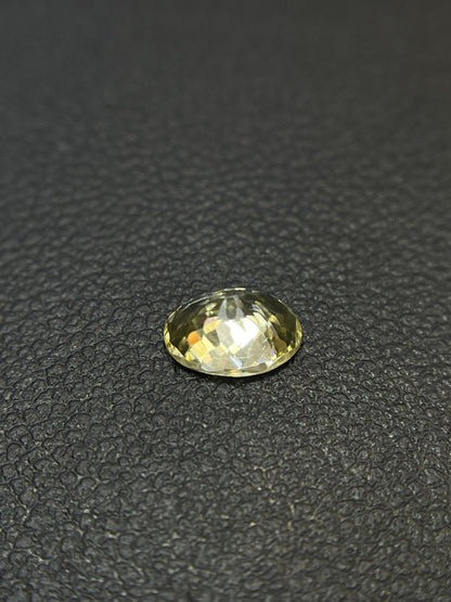 yellow zircon oval cut loose gemstone, photo 2