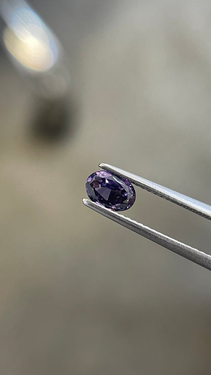 0.82ct purple spinel oval cut gem, photo 1