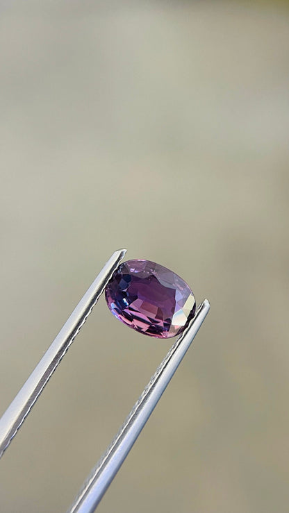 5.2x7mm unheated purple sapphire oval, photo 1
