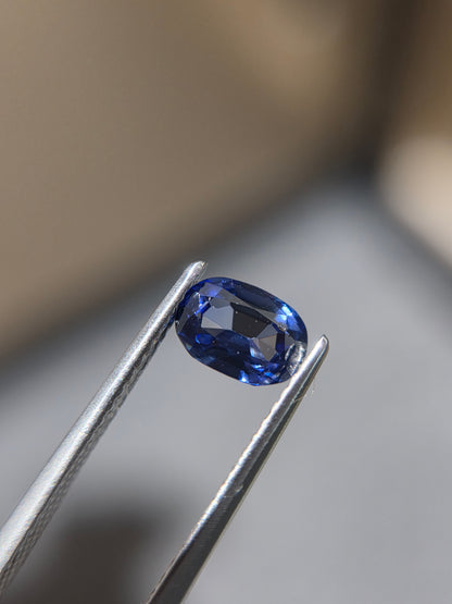 1.18ct natural blue sapphire oval cut, photo 2