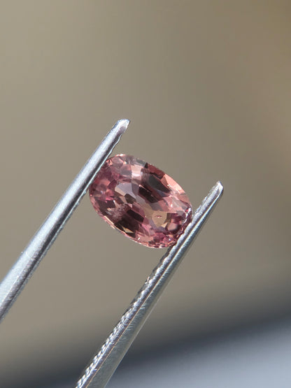 1.11ct padparadscha sapphire oval cut, photo 2